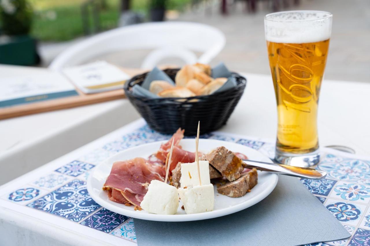 L'Azimut Hotel Senez Ngoại thất bức ảnh